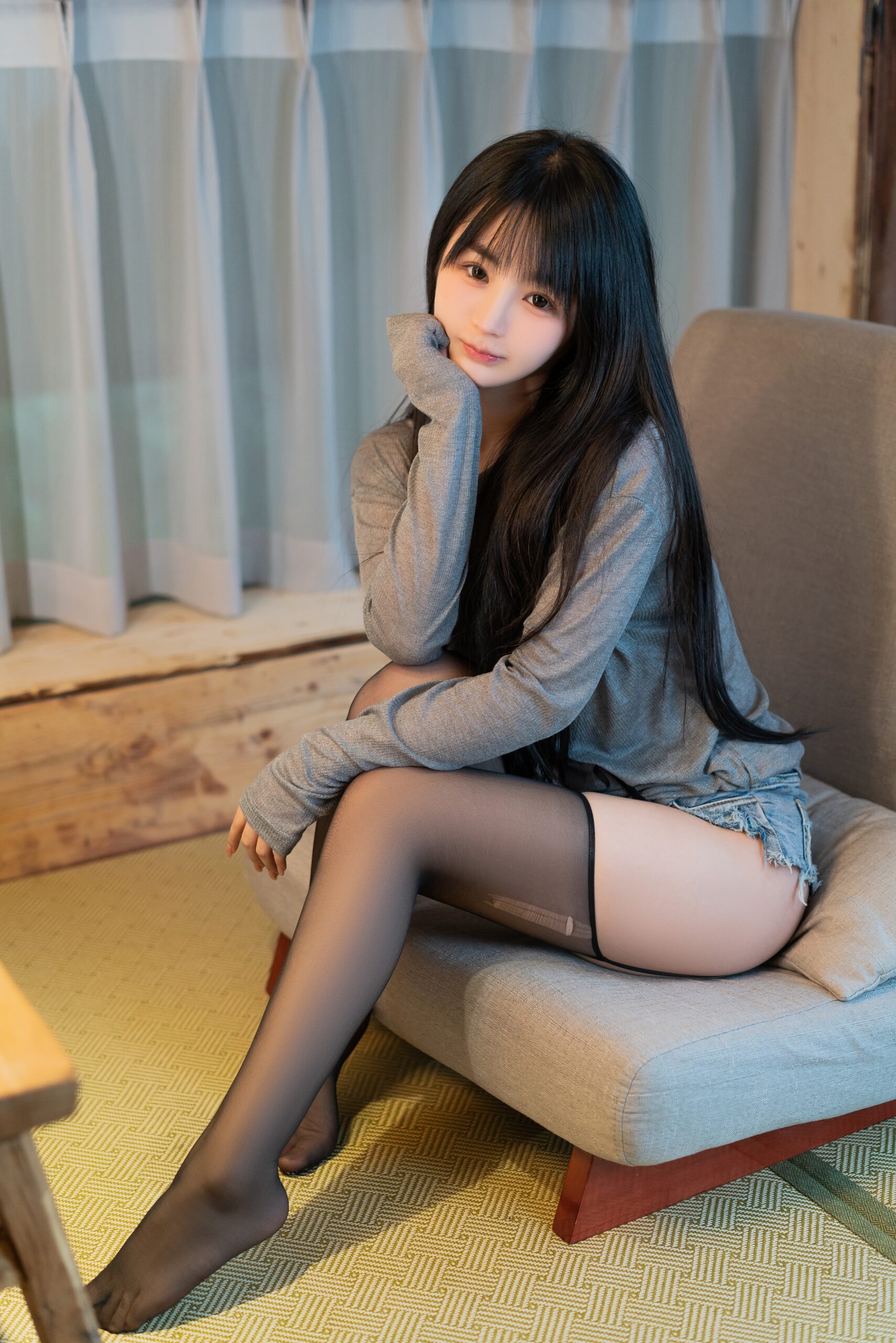 cosplayer-nene-桜井宁宁-black-lingerie-vol-70