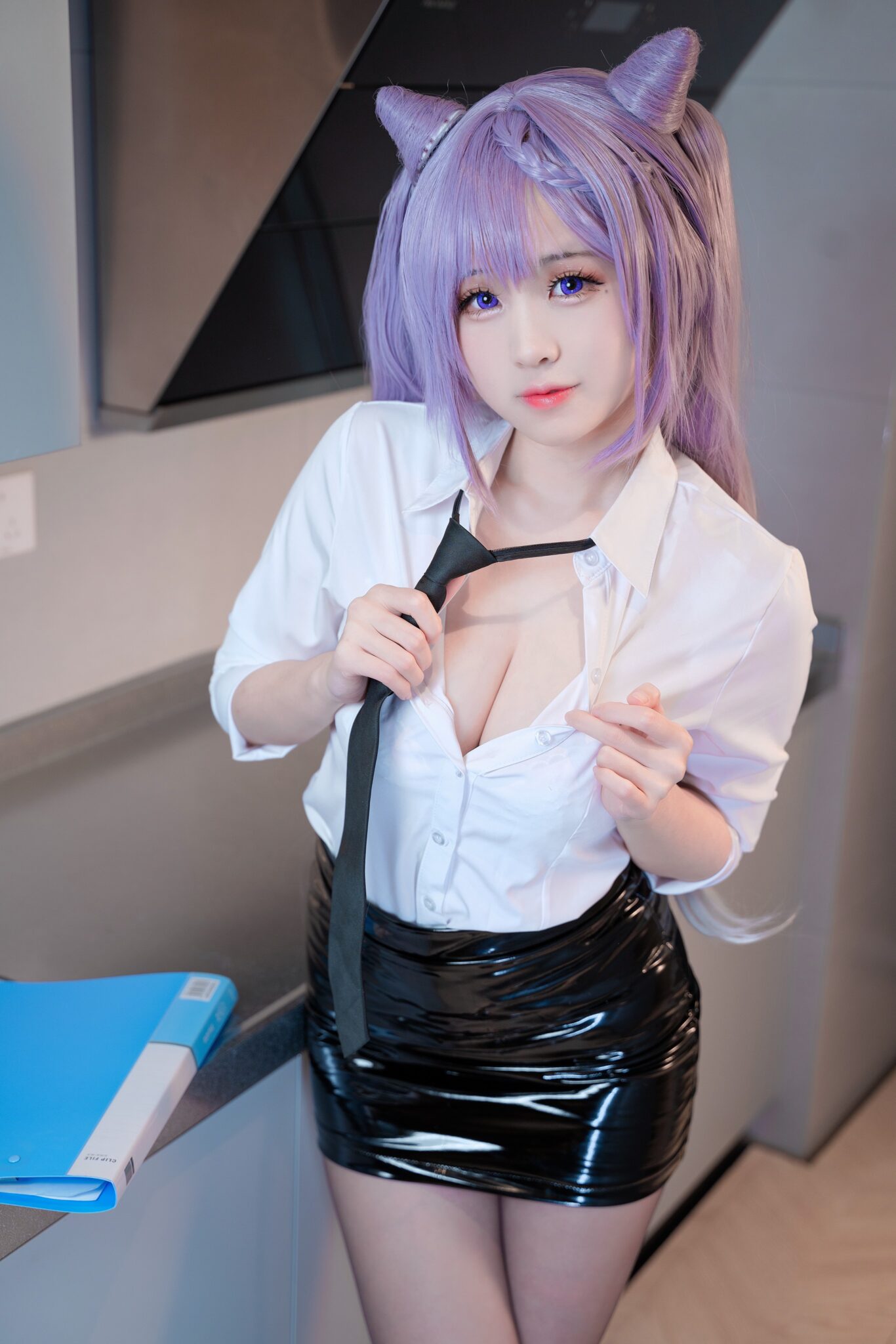 Cosplayer Mikomikoww Keqing Vol 20 Axto Studio